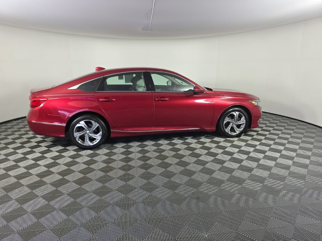 Used 2018 Honda Accord EX image 6