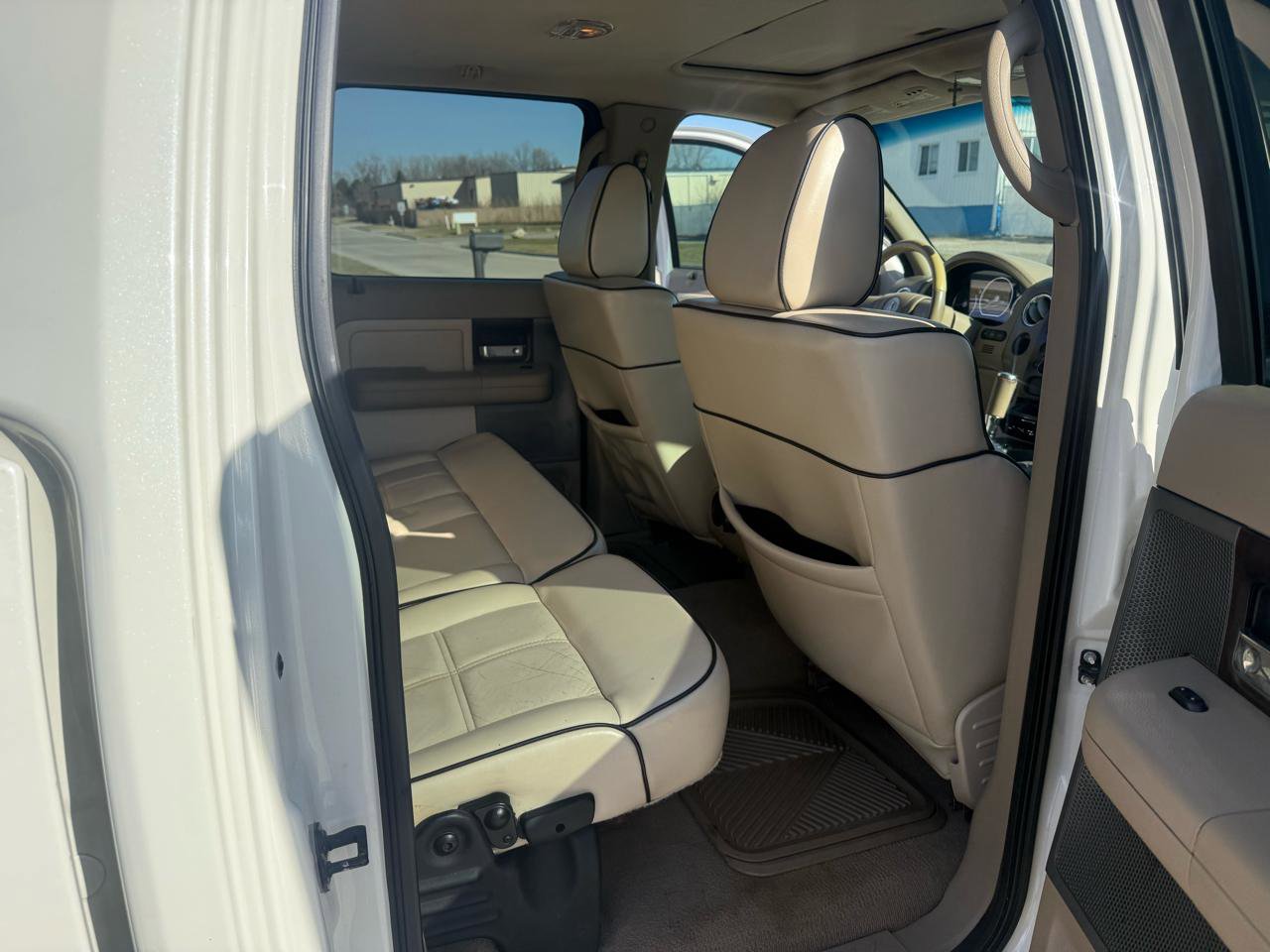 Used 2006 Lincoln Mark LT 4x4 image 18