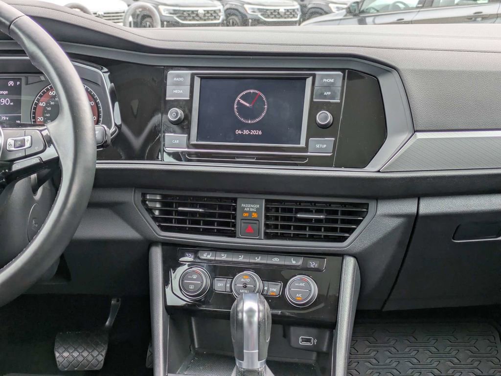 Used 2019 Volkswagen Jetta SE FWD image 19