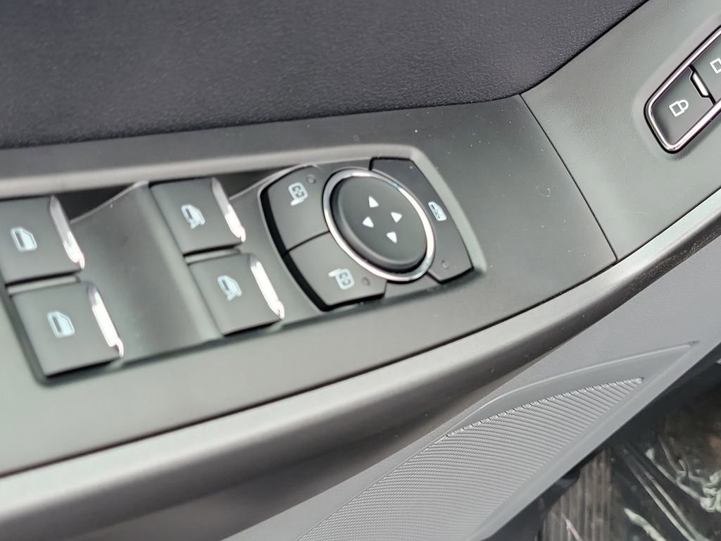 New 2026 Ford F250 XLT image 25