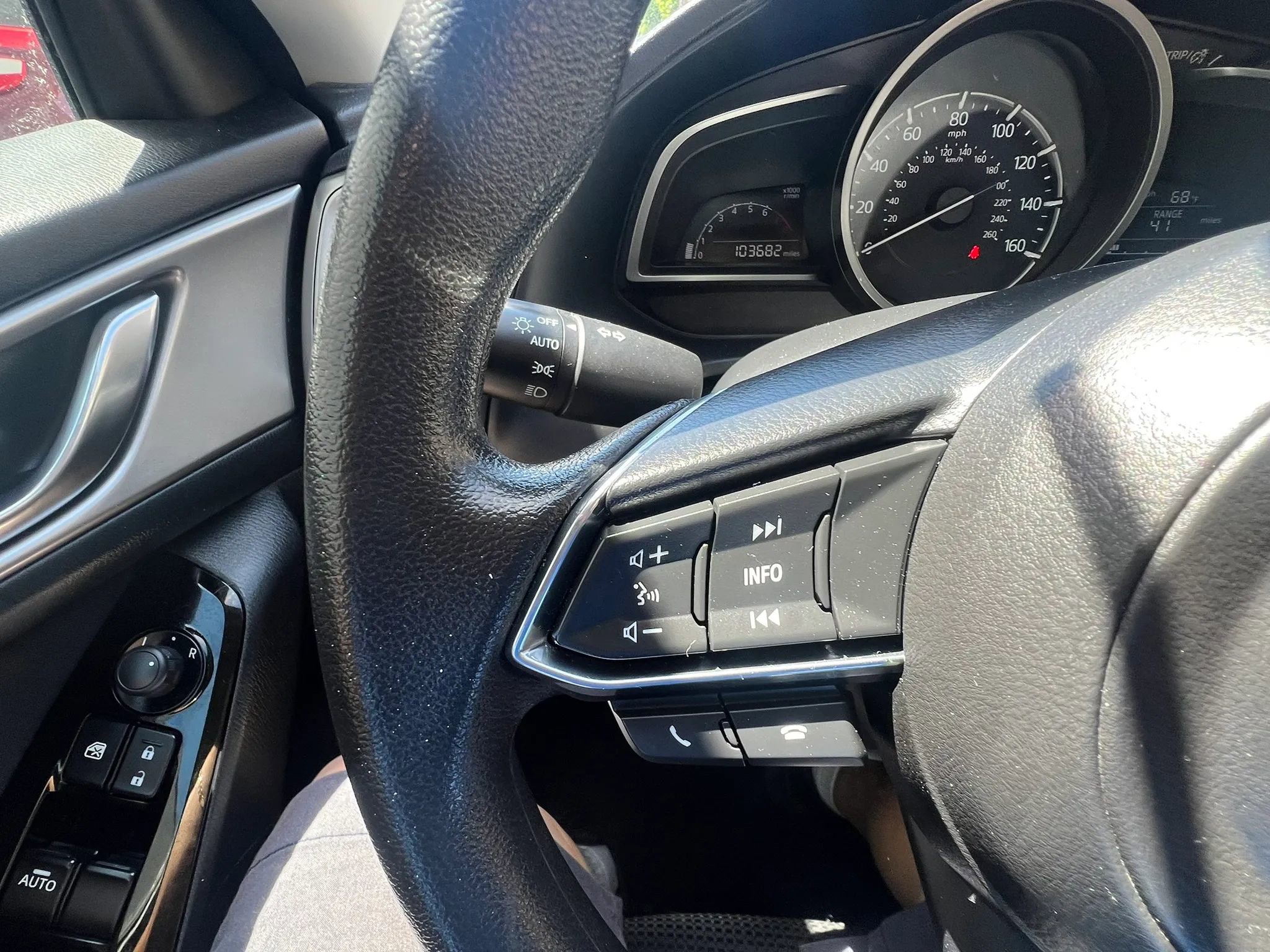 Used 2017 MAZDA MAZDA3 Sport w/ Preferred Equipment Package FWD image 19
