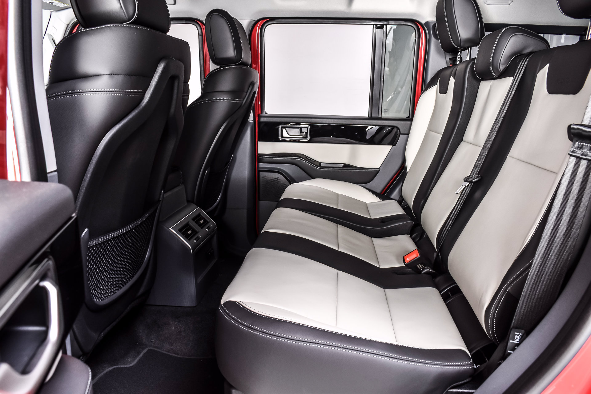 New 2026 INEOS Grenadier Station Wagon AWD/4WD image 16