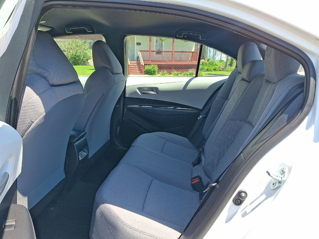 Used 2024 Toyota Corolla SE FWD image 11