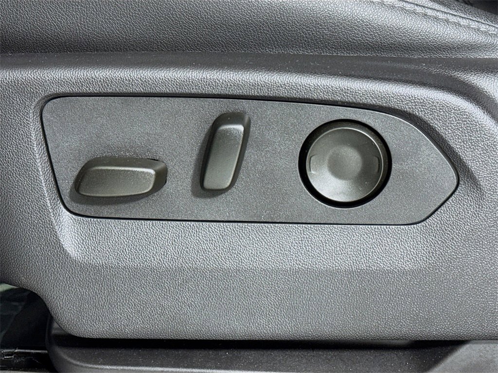 Used 2024 Chevrolet Silverado 1500 LT w/ Leather Package image 16