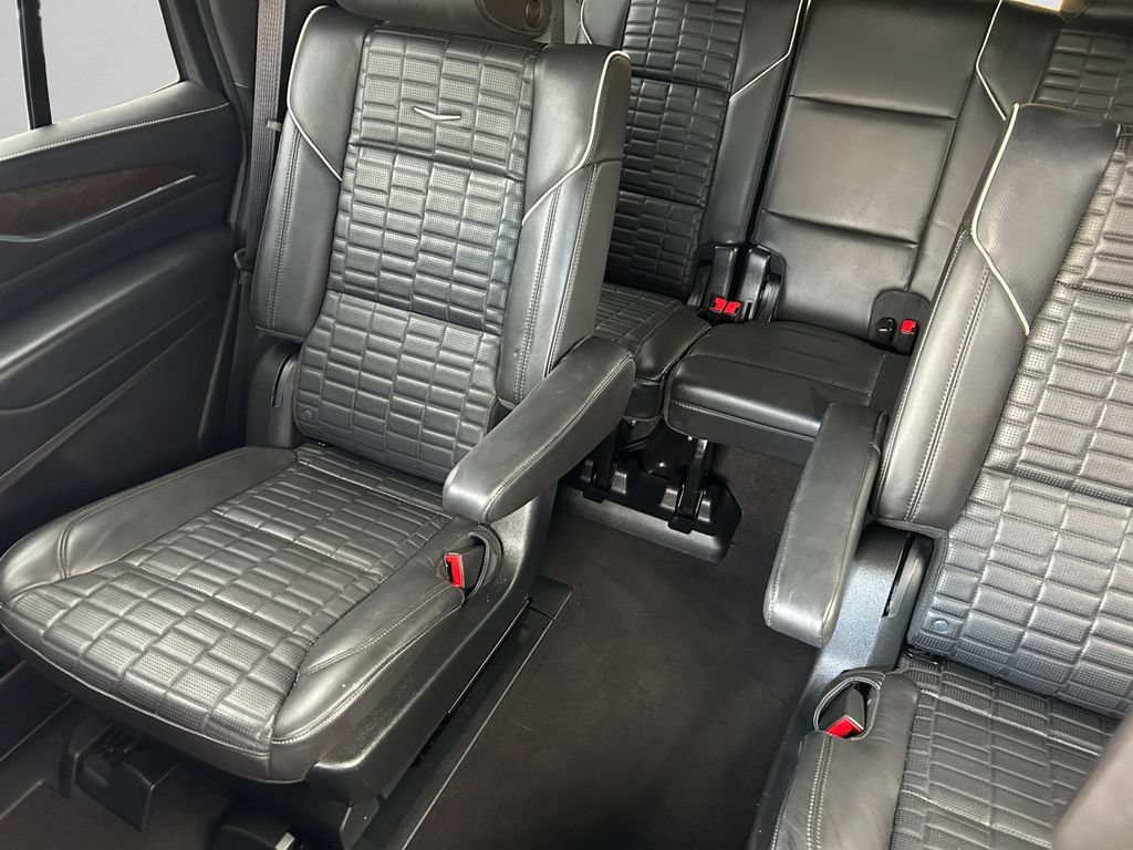 Used 2023 Cadillac Escalade Sport Platinum w/ LPO, Floor Liner Package AWD/4WD image 20