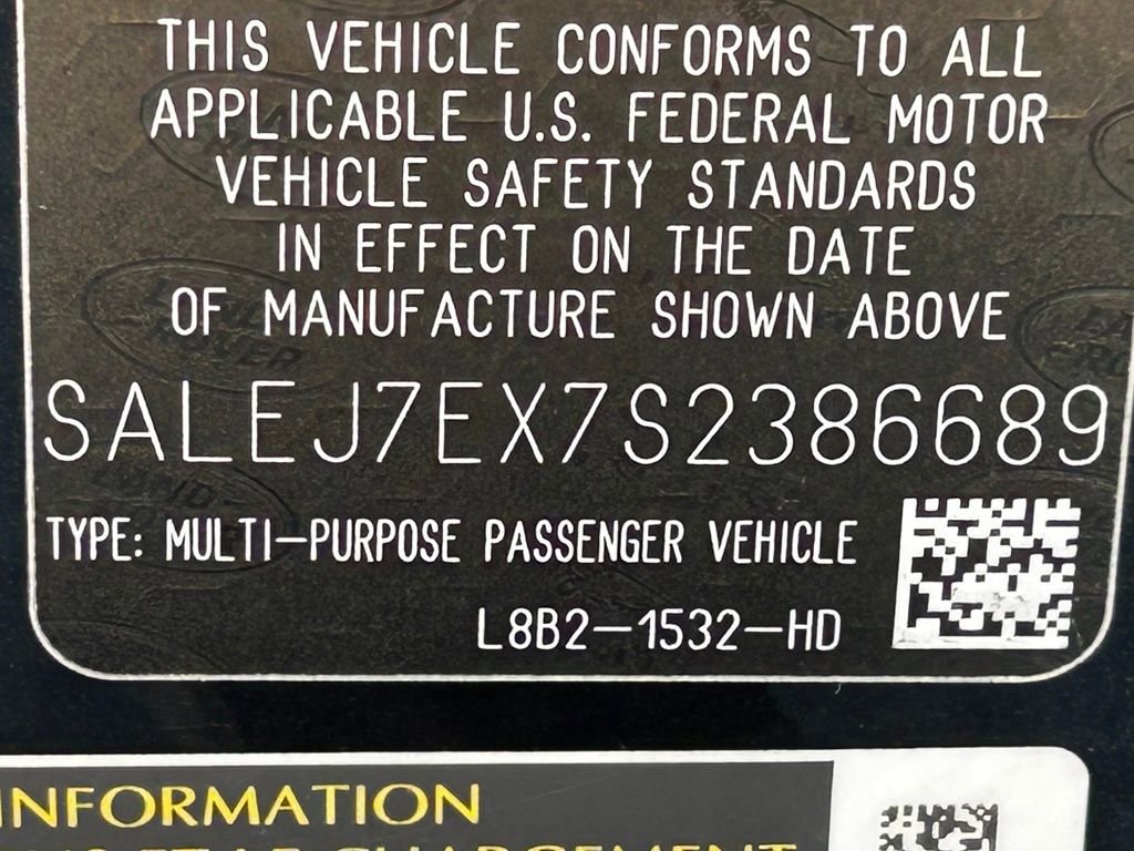 Used 2025 Land Rover Defender 110 S image 54