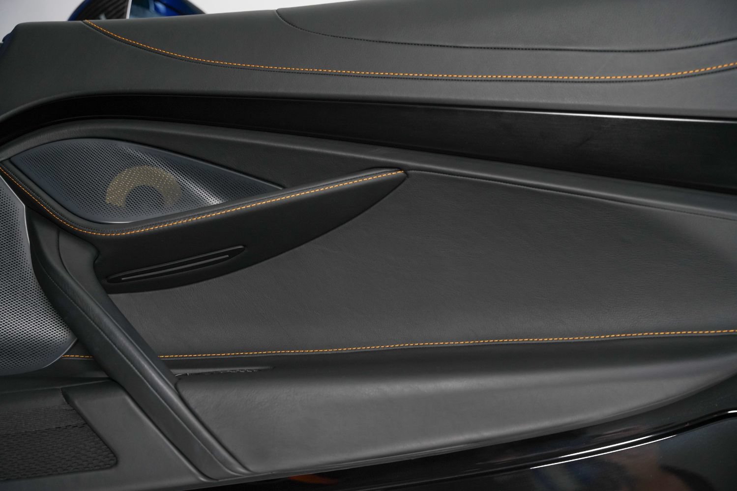 Used 2022 McLaren 765LT RWD image 40