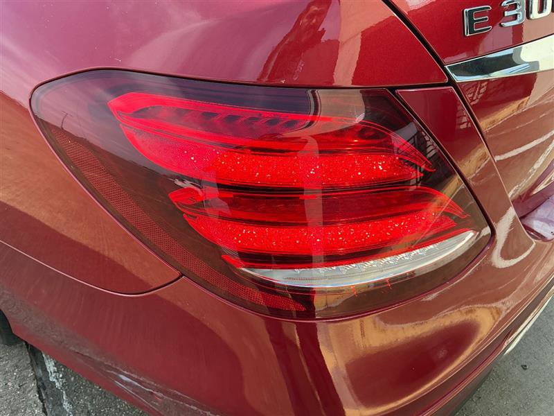 Used 2017 Mercedes-Benz E 300 4MATIC image 16