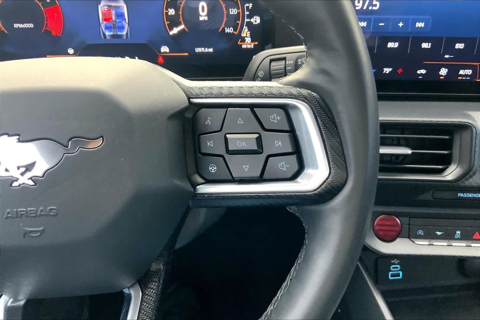 Used 2025 Ford Mustang Coupe RWD image 23