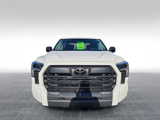 Used 2023 Toyota Tundra SR5 w/ SR5 Convenience Package AWD/4WD image 2
