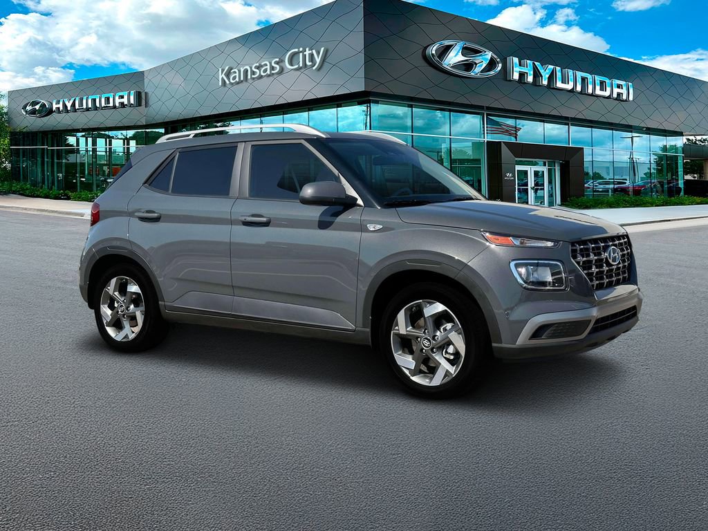 New 2025 Hyundai Venue SEL FWD image 10
