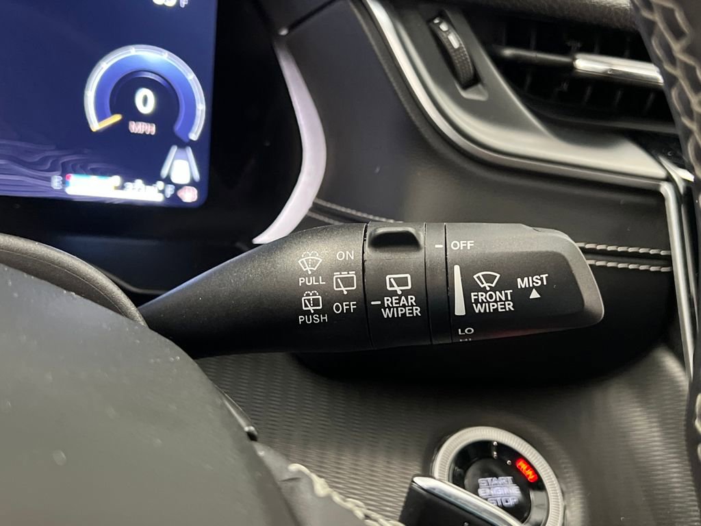 Used 2024 Jeep Grand Cherokee Altitude image 43