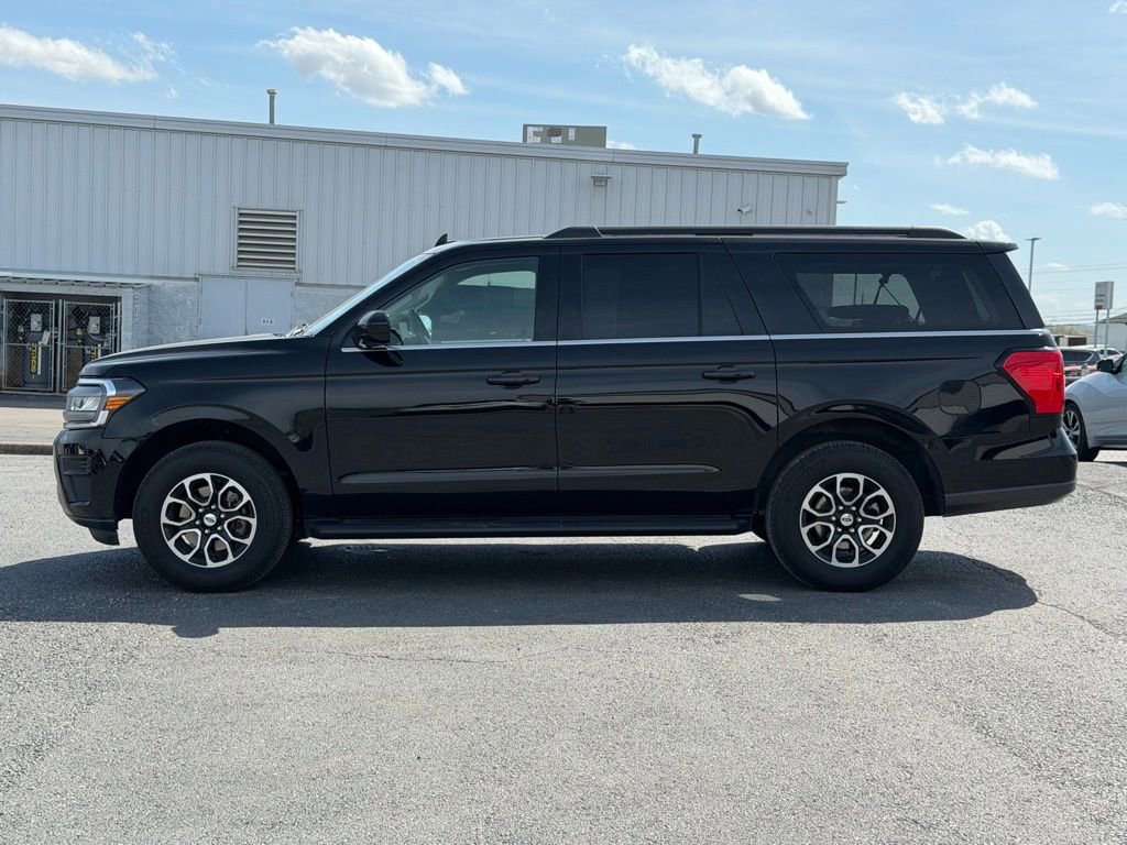 Used 2024 Ford Expedition Max XLT image 8