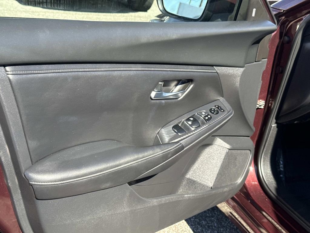 Used 2024 Nissan Sentra SV image 17