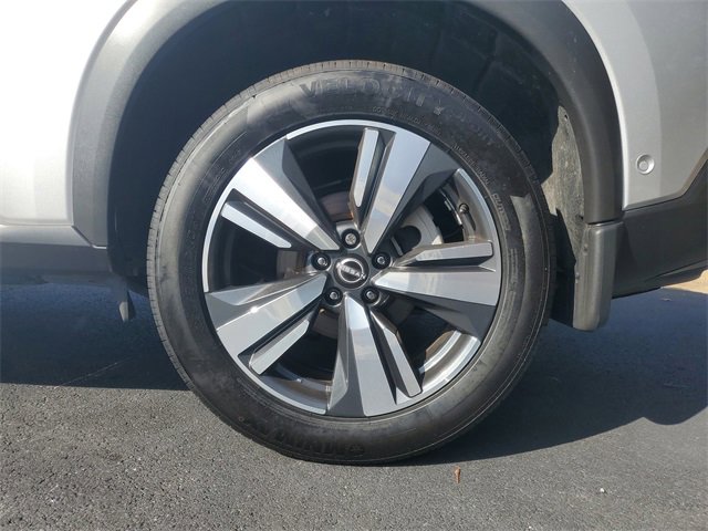 Used 2023 Nissan Rogue SL w/ SL Premium Package image 7