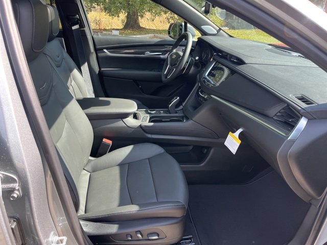 New 2025 Cadillac XT5 Sportv w/ Technology Package image 41