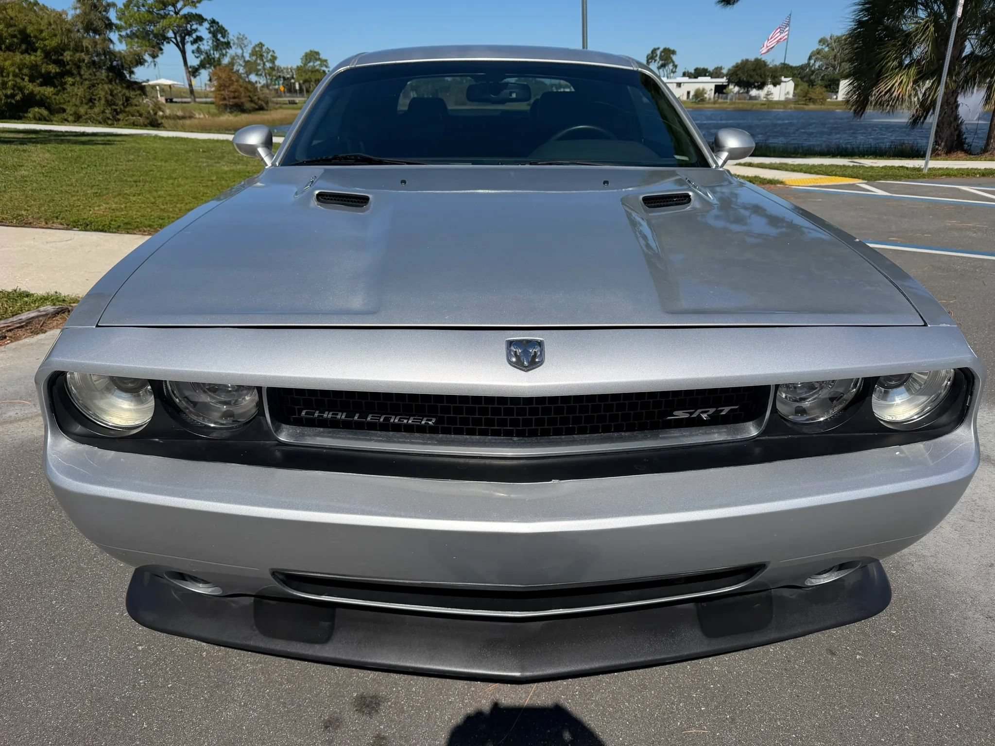 Used 2009 Dodge Challenger SRT8 RWD image 3