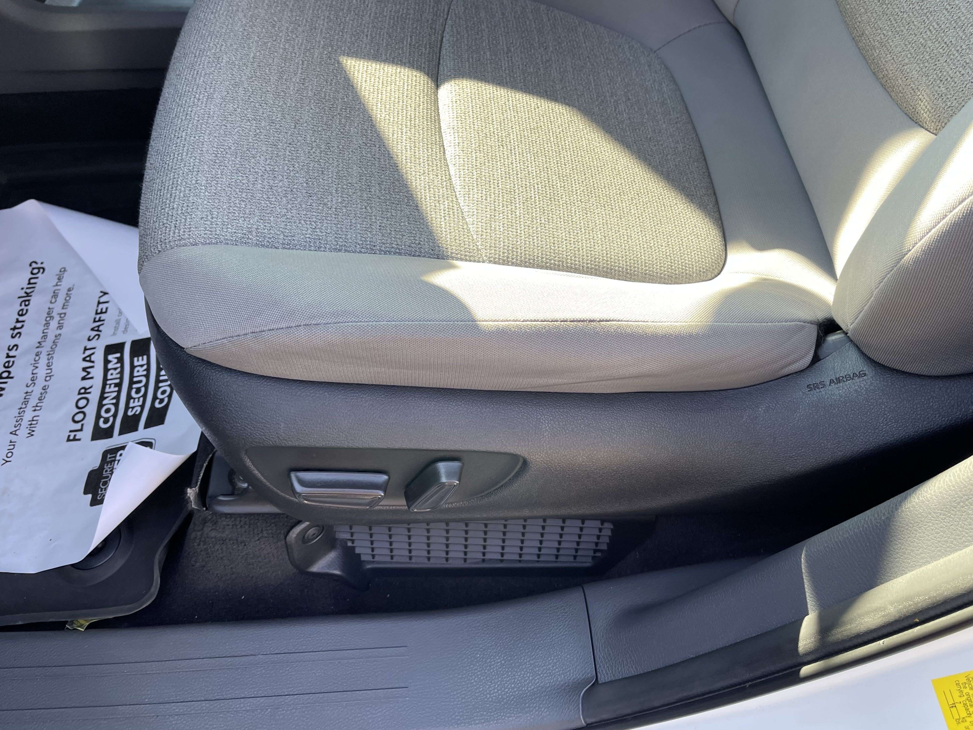 Certified 2024 Toyota Sienna LE AWD/4WD image 16