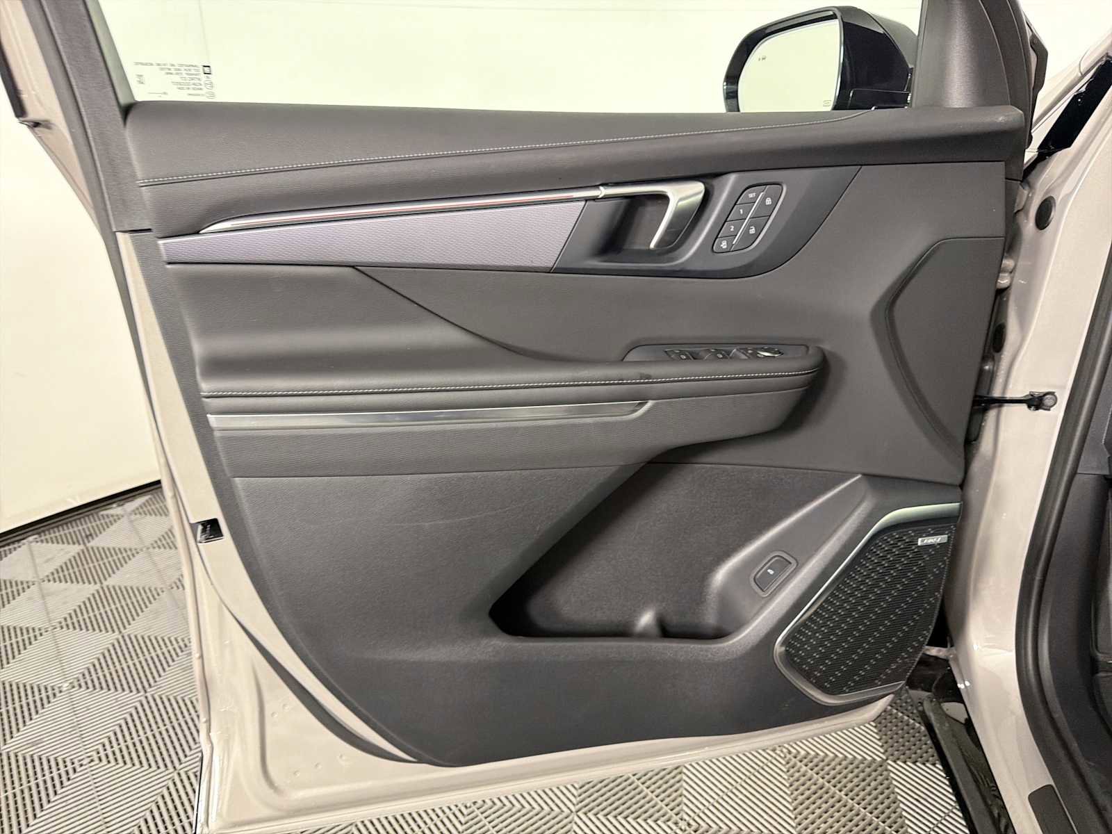 New 2026 Buick Enclave Sport Touring w/ Power Package image 8