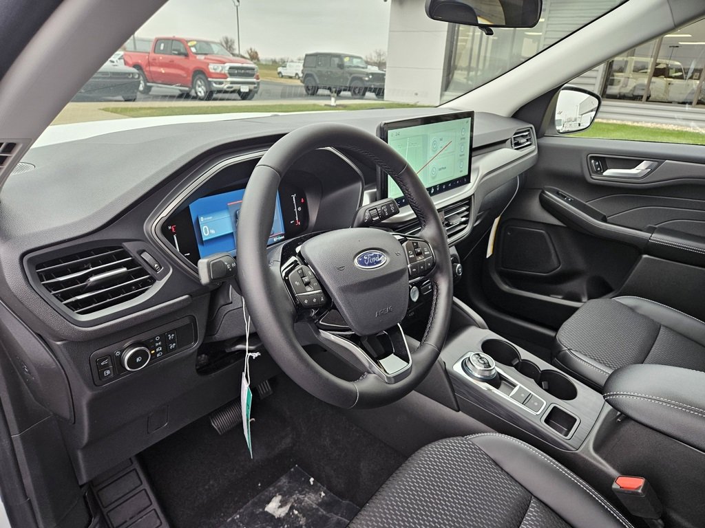 New 2026 Ford Escape SE image 12