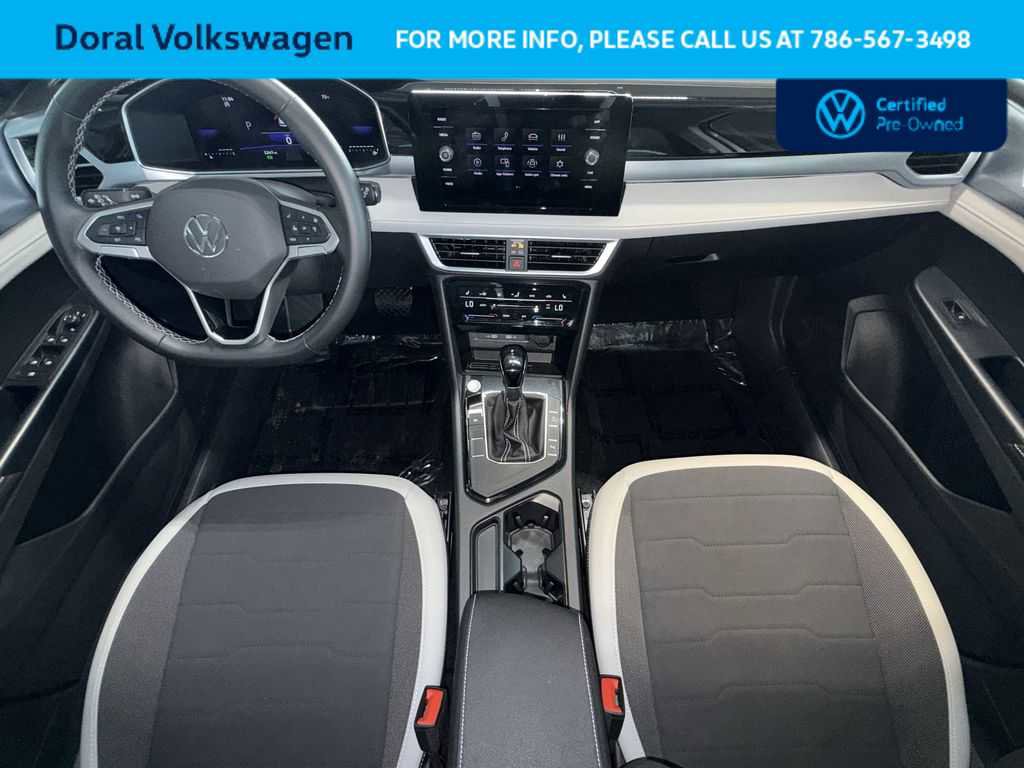 Used 2025 Volkswagen Taos SE FWD image 24