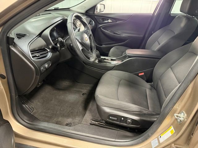 Used 2018 Chevrolet Malibu LT FWD image 11