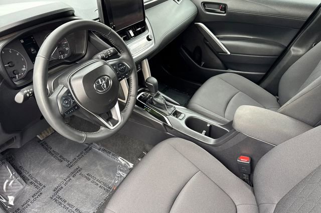 Certified 2025 Toyota Corolla Cross LE image 12