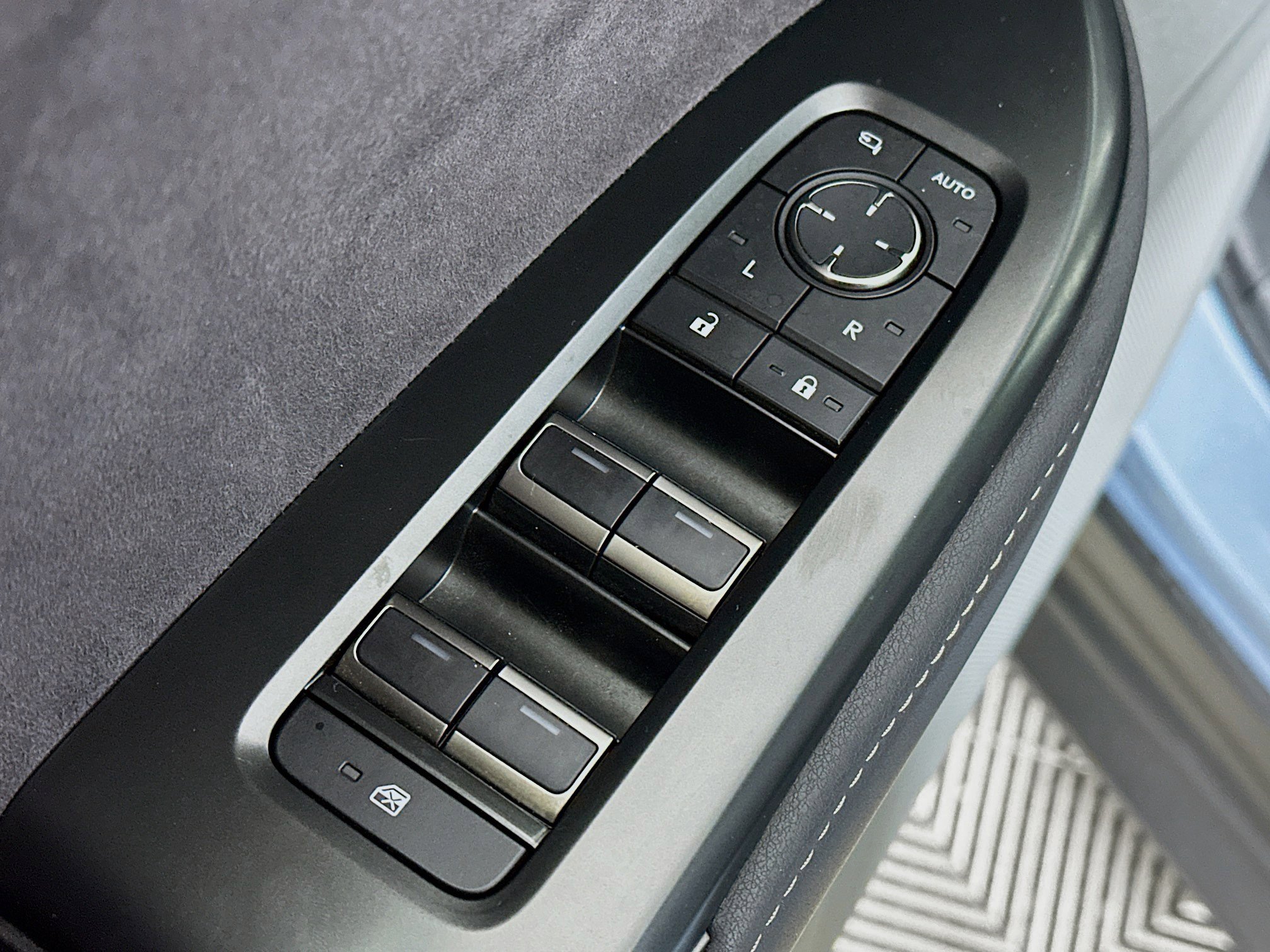 Used 2023 Lexus RZ 450e Premium w/ Cold Area Package image 17