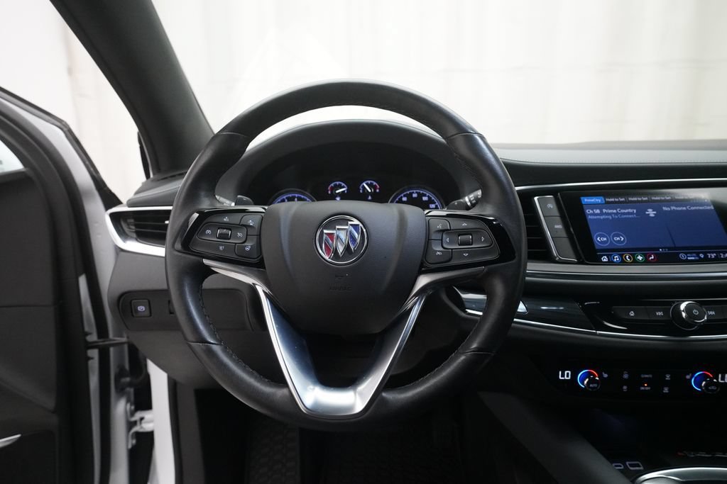 Used 2023 Buick Enclave Essence AWD/4WD image 4