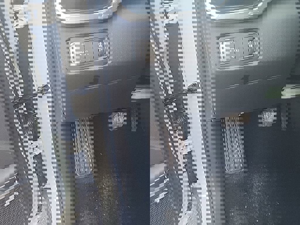 New 2026 GMC Acadia Elevation image 23