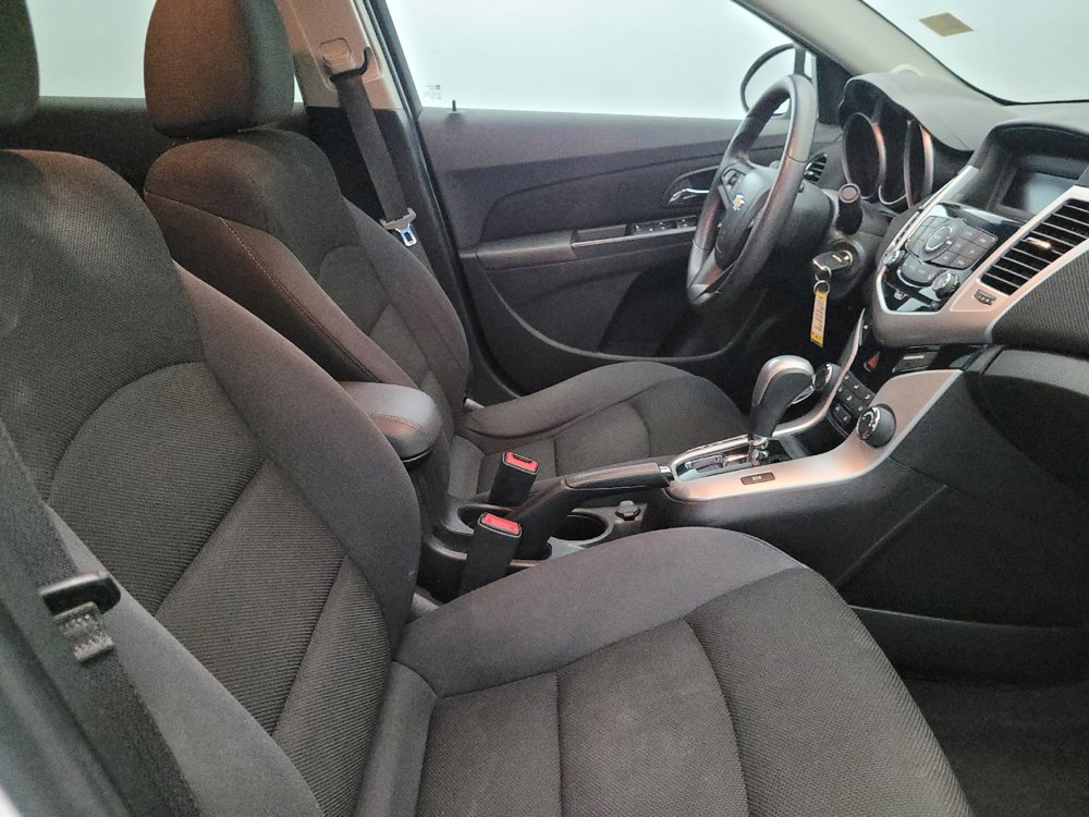 Used 2016 Chevrolet Cruze LT image 21