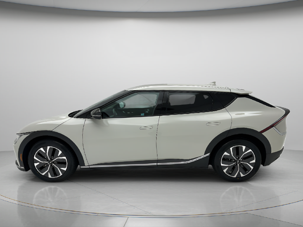 Used 2024 Kia EV6 Light AWD/4WD image 8