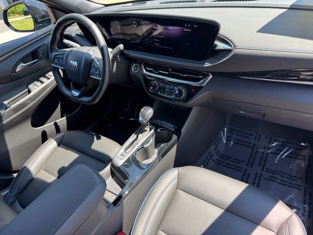 Used 2024 Buick Envista Sport Touring w/ Convenience I Package FWD image 29