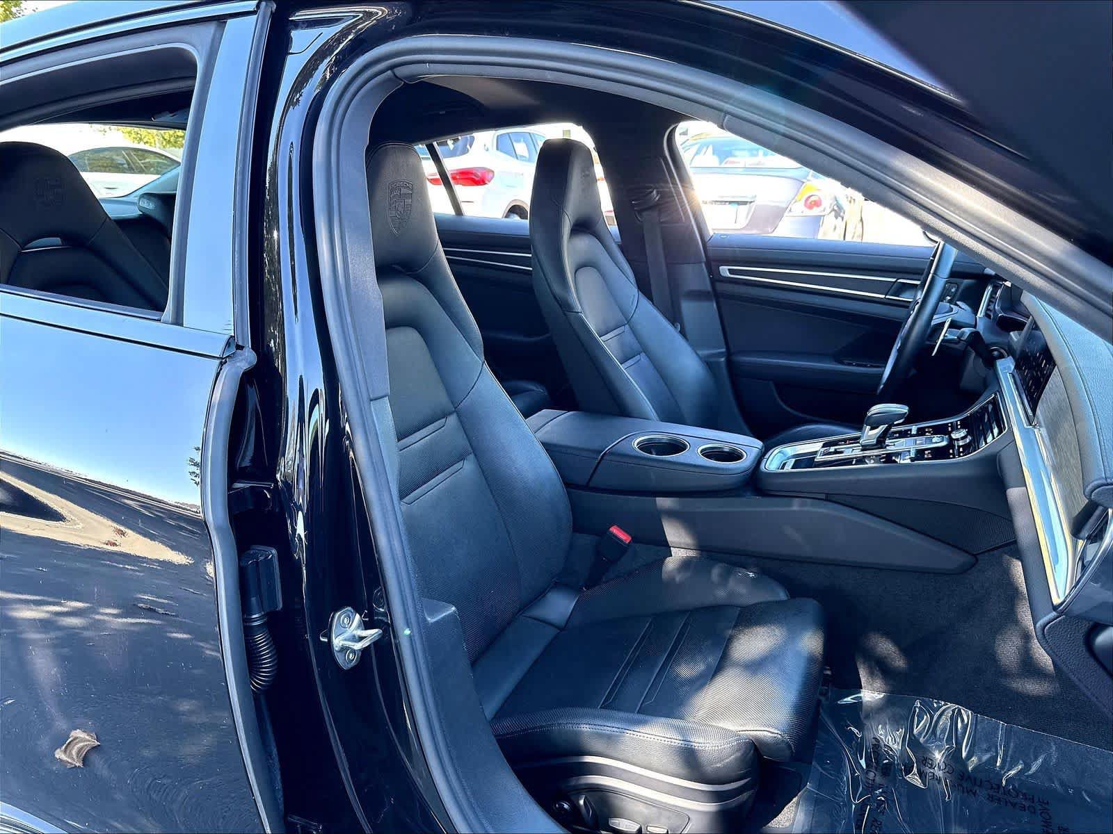 Used 2023 Porsche Panamera 4 Platinum Edition w/ Assistance Package AWD/4WD image 30