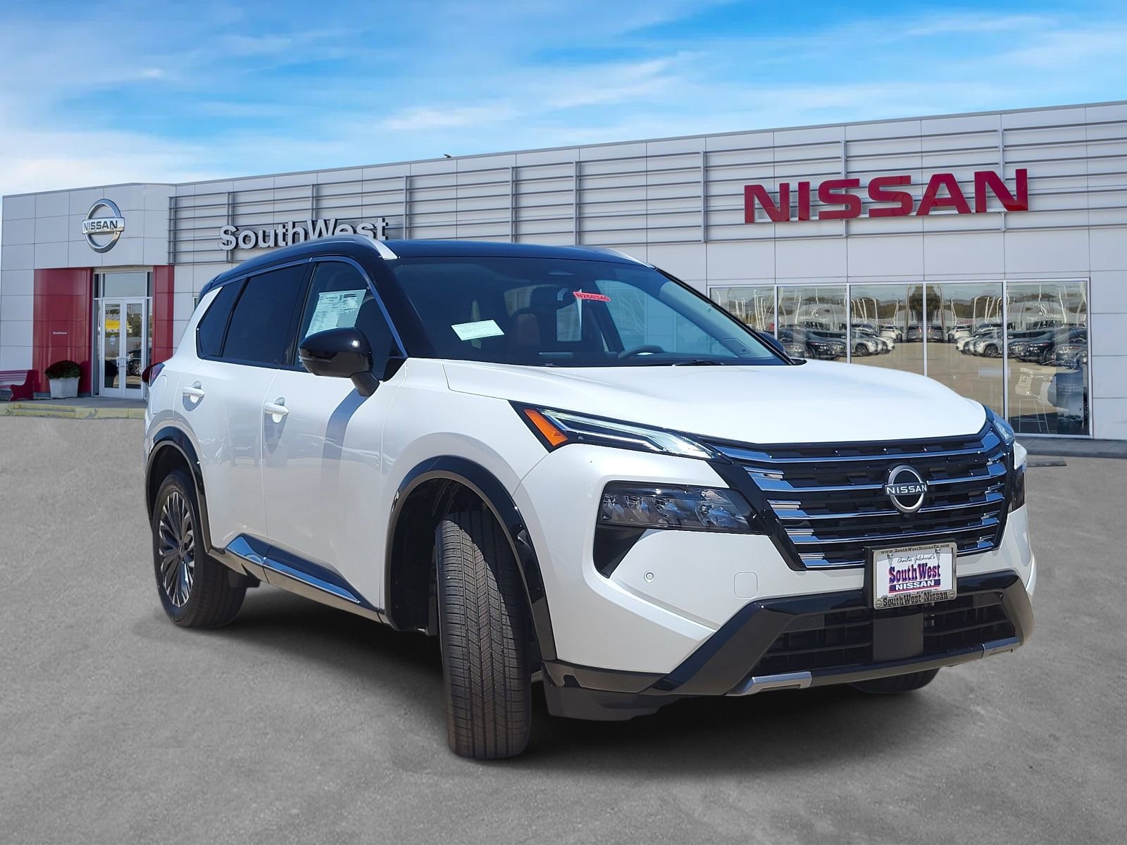 New 2026 Nissan Rogue Platinum AWD/4WD image 3