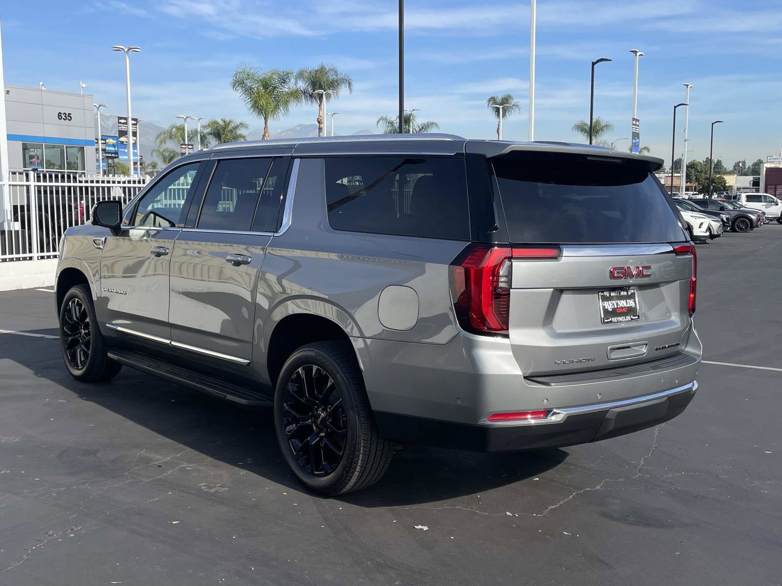 New 2026 GMC Yukon XL Elevation image 7