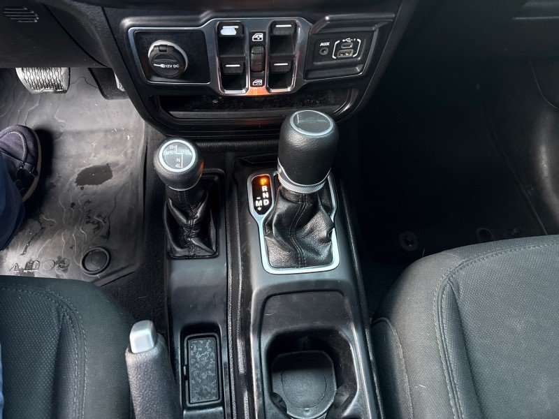 Used 2022 Jeep Gladiator Sport AWD/4WD image 45