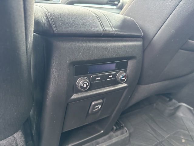 Used 2023 Chevrolet Traverse LT w/ LPO, Floor Liner Package image 24
