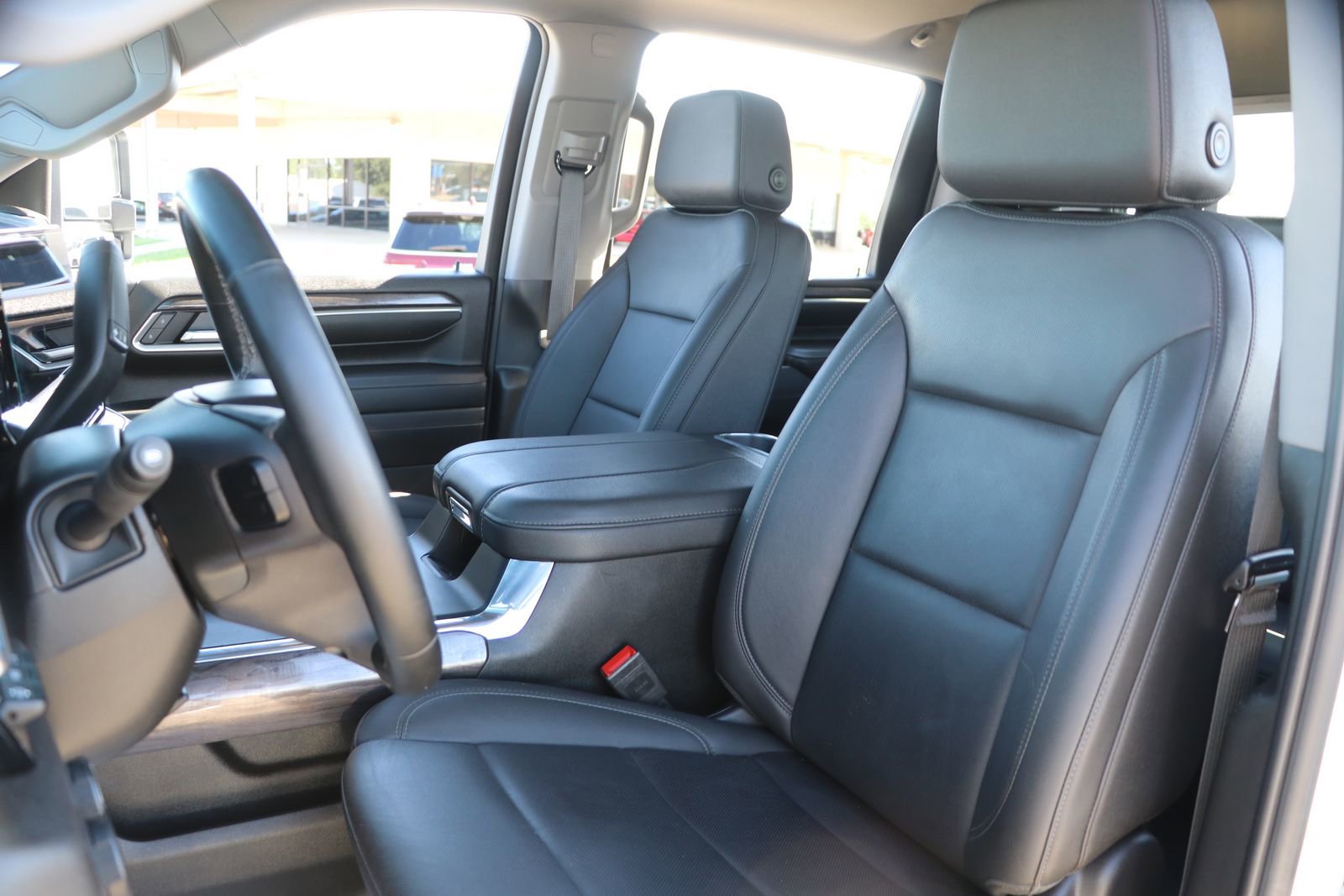 Used 2025 Chevrolet Silverado 2500 LTZ w/ LTZ Premium Package image 14