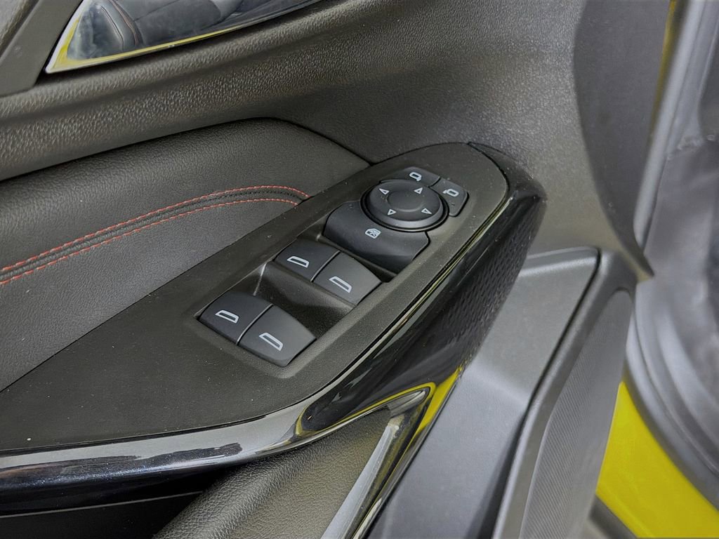 Used 2025 Chevrolet Trax RS w/ Driver Confidence Package image 20