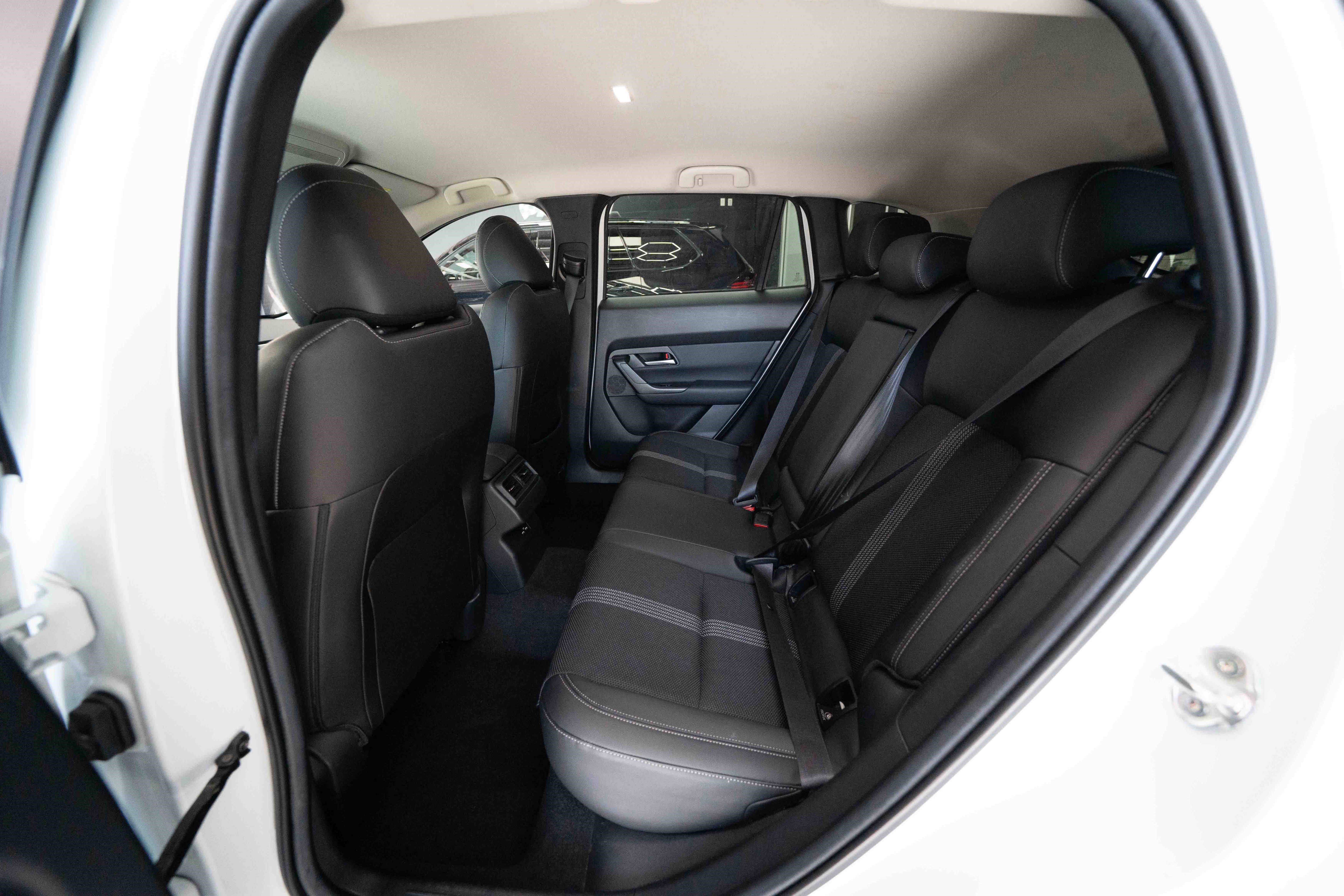 Used 2023 MAZDA CX-50 AWD 2.5 S w/ Cargo Package image 23