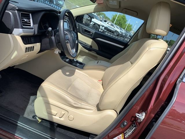 Used 2015 Toyota Highlander Plus image 18