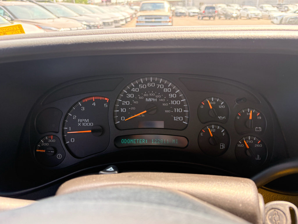 Used 2005 Chevrolet Silverado 2500 LS w/ Heavy-Duty Power Package AWD/4WD image 20