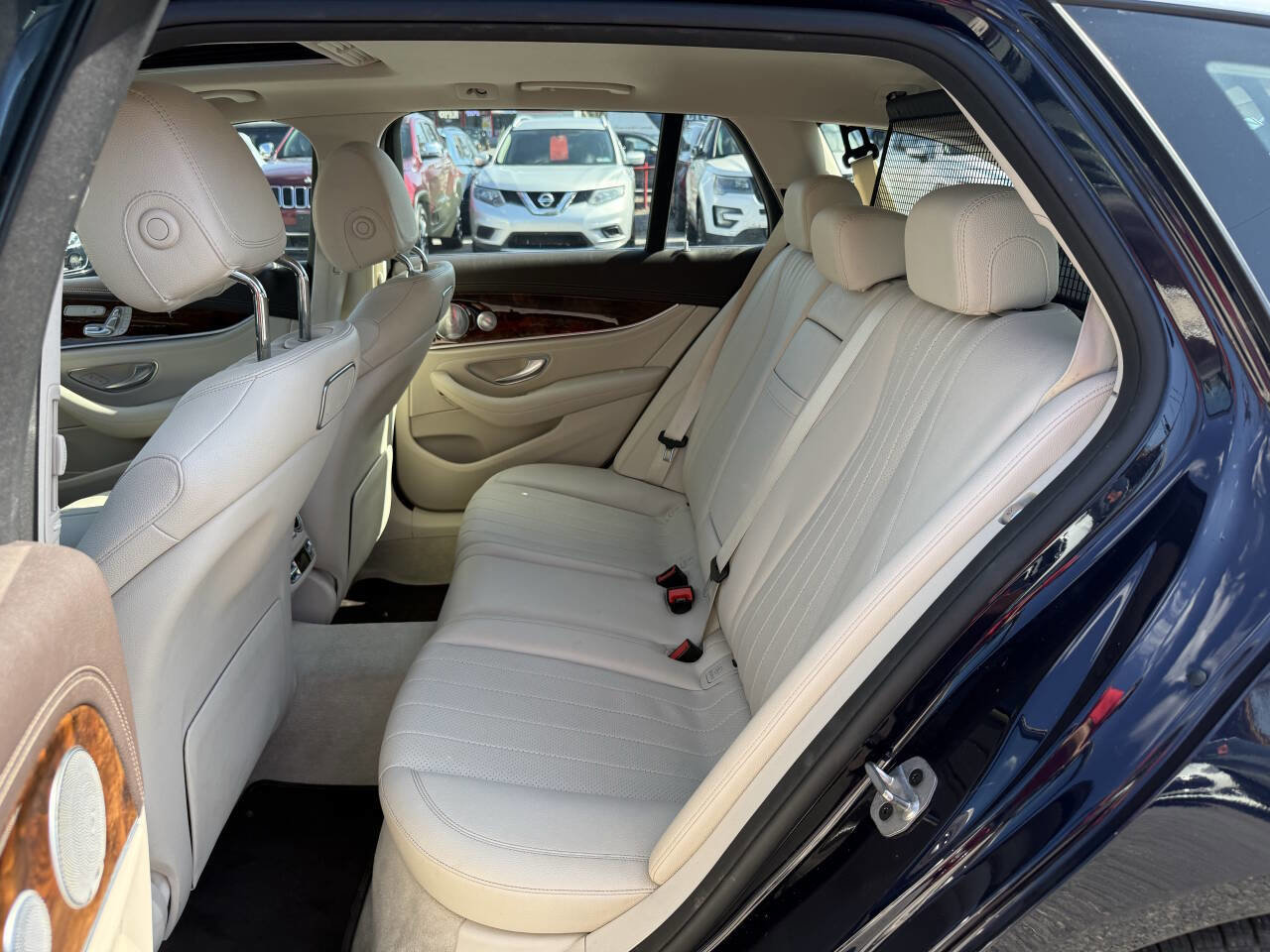 Used 2019 Mercedes-Benz E 450 4MATIC Wagon w/ Premium Package image 8