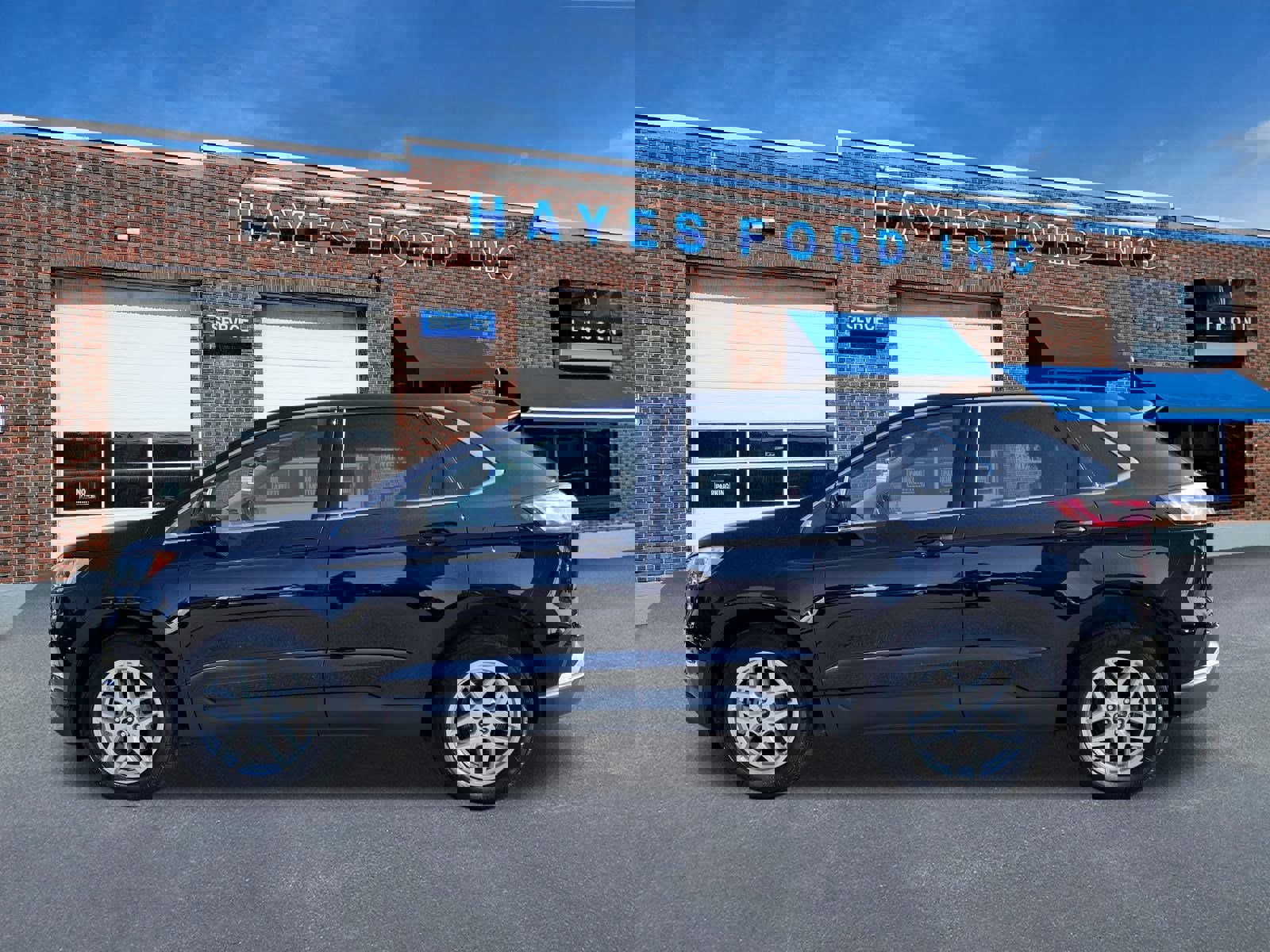 Used 2022 Ford Edge SEL w/ Convenience Package