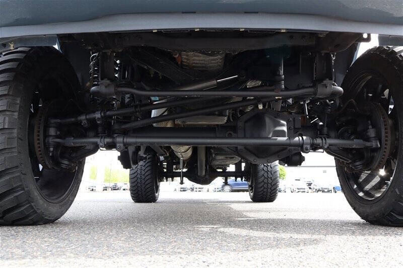 Used 2023 Ford F350 Platinum AWD/4WD image 11