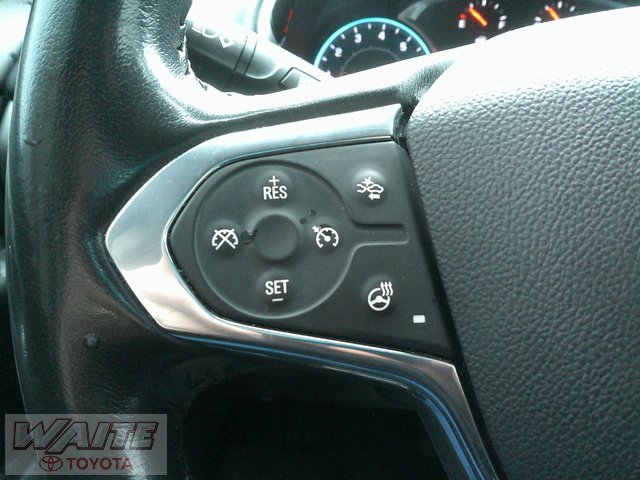 Used 2020 Chevrolet Traverse LT image 11