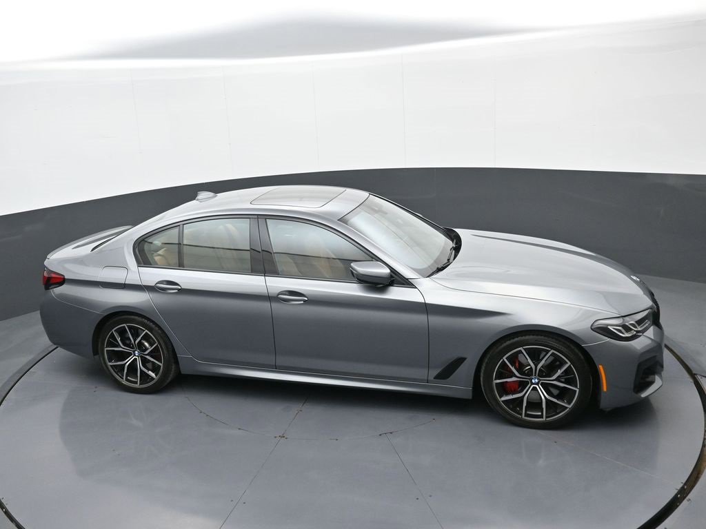 Used 2023 BMW 540i xDrive w/ M Sport Package image 30