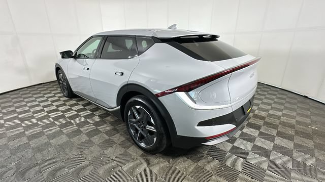 Used 2025 Kia EV6 Light AWD/4WD image 4