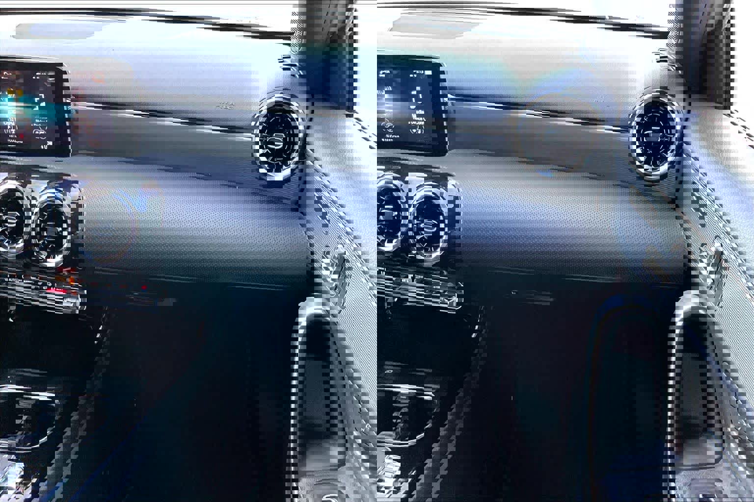 Used 2019 Mercedes-Benz A 220 4MATIC image 17